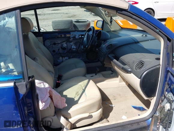 2007 Volkswagen Beetle with VIN 3VWRF31Y27M401078, listed as a IAAI auction lot 41912534 with 112,208 mi miles and . Bid and sale history available at DreamBid. Image 5.