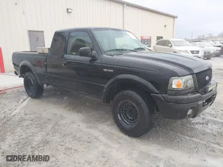 2003 Ford Ranger XL Fleet with VIN 1FTZR45E53TA32809, listed as a IAAI auction lot 41717709 with 186,845 mi miles. Bid and sale history available at carsss.com. Image 1.