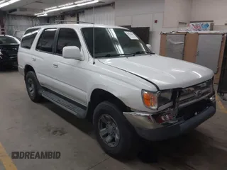 1996 Toyota 4Runner SR5 z VIN JT3GN86R4T0012360, wystawiony jako IAAI lot #41828696 z przebiegiem 304 768 mil mil oraz . Historia ofert i sprzedaży dostępna na DreamBid. Obrazek 1.