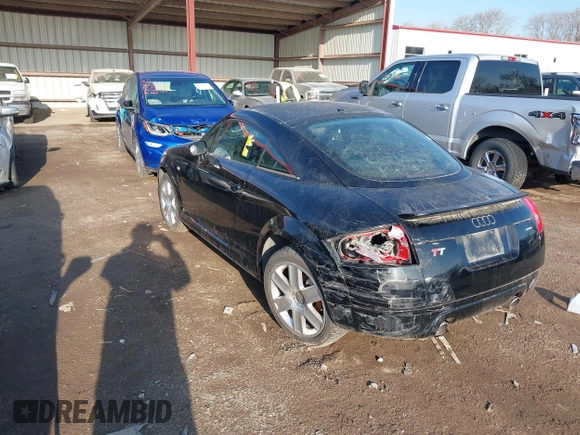 2004 Audi TT with VIN TRUWT28N941004373, listed as a IAAI auction lot 41886696 with 137,266 mi miles. Bid and sale history available at carsss.com. Image 3.
