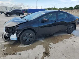 2025 Toyota Prius LE with VIN JTDACAAU1S3057974, listed as a Copart auction lot 64170185 with 5,885 mi miles and Clean title. Bid and sale history available at DreamBid. Image 1.