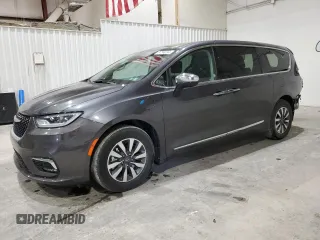 2023 Chrysler Pacifica Hybrid Limited с VIN 2C4RC1S75PR592297, выставлен на аукционе Copart как лот 53637925 с пробегом 39 249 миль миль и Списание • Salvage title. История ставок и продаж доступна на DreamBid. Изображение 1.