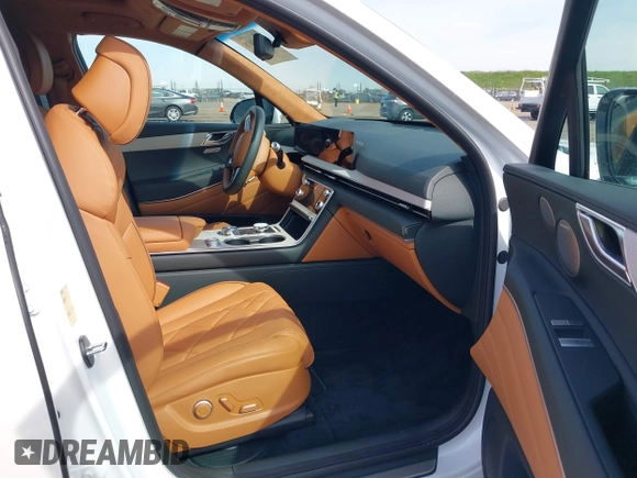 2025 Genesis GV80 Prestige with VIN KMUHEESC3SU250124, listed as a IAAI auction lot 41763078 with 2,283 mi miles and . Bid and sale history available at DreamBid. Image 5.