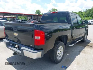 2009 Chevrolet Silverado 1500 LT with VIN 3GCEC23J19G111114, listed as a IAAI auction lot 42178205 with 56,755 mi miles. Bid and sale history available at carsss.com. Image 4.