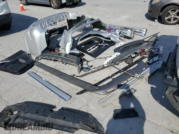 2014 Lexus GX 460 with VIN JTJBM7FX3E5079441, listed as a Copart auction lot 54214035 with 178,228 mi miles and Salvage Title. Bid and sale history available at DreamBid. Image 13.