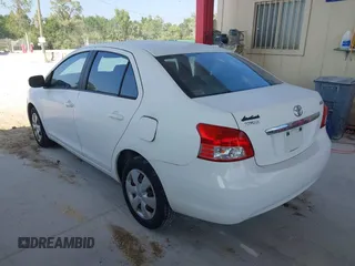 2008 Toyota Yaris with VIN JTDBT923384016242, listed as a IAAI auction lot 42053122 with 189,424 mi miles. Bid and sale history available at carsss.com. Image 3.