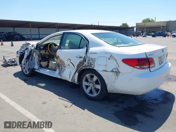 2005 Lexus ES 350 z VIN JTHBA30G655110371, wystawiony jako IAAI lot #42214871 z przebiegiem 119 369 mil mil oraz . Historia ofert i sprzedaży dostępna na DreamBid. Obrazek 3.