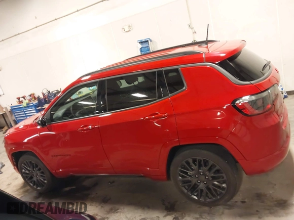 2022 Jeep Compass High Altitude with VIN 3C4NJDCBXNT182369, listed as a IAAI auction lot 41489803 with 17,093 mi miles and . Bid and sale history available at DreamBid. Image 15.