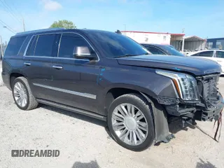 2017 Cadillac Escalade Premium Luxury z VIN 1GYS4CKJ5HR293450, wystawiony jako IAAI lot #41951478 z przebiegiem 51 882 mil mil oraz . Historia ofert i sprzedaży dostępna na DreamBid. Obrazek 1.
