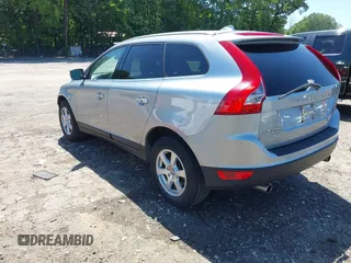2012 Volvo XC60 3.2L с VIN YV4952DL6C2342972, выставлен на аукционе IAAI как лот 42319291 с пробегом 140 471 миль миль и . История ставок и продаж доступна на DreamBid. Изображение 3.