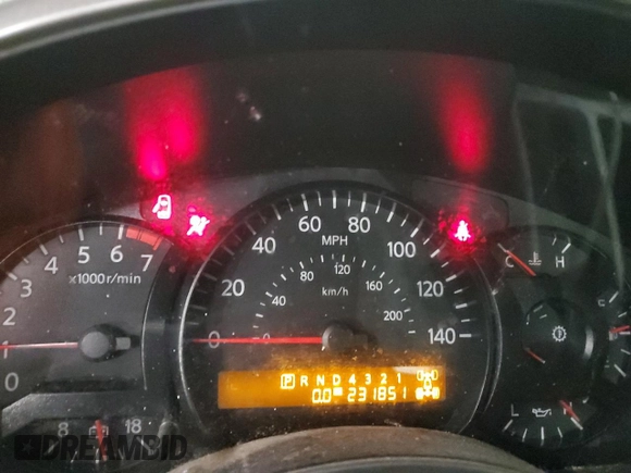 2005 Nissan Titan SE z VIN 1N6AA06BX5N502595, wystawiony jako Copart lot #85888184 z przebiegiem 231 851 mil mil oraz Nie do naprawy • Non repairable. Historia ofert i sprzedaży dostępna na DreamBid. Obrazek 9.
