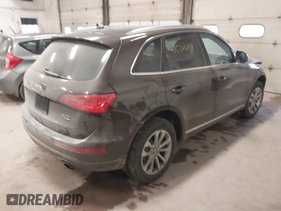 2014 Audi Q5 Premium z VIN WA1CFAFP1EA058507, wystawiony jako IAAI lot #41501694 z przebiegiem 114 181 mil mil oraz . Historia ofert i sprzedaży dostępna na DreamBid. Obrazek 4.