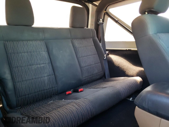 2011 Jeep Wrangler Sahara z VIN 1J4AA5D10BL528862, wystawiony jako Copart lot #53488515 z przebiegiem 198 865 mil mil oraz Szkoda całkowita • Salvage title. Historia ofert i sprzedaży dostępna na DreamBid. Obrazek 10.
