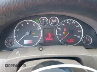 2000 Audi A6 z VIN WAUED24B7YN070706, wystawiony jako Copart lot #76268484 z przebiegiem 101 896 mil mil oraz Szkoda całkowita • Salvage title. Historia ofert i sprzedaży dostępna na DreamBid. Obrazek 9.