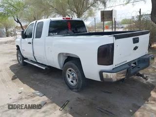 2007 Chevrolet Silverado 1500 Work Truck with VIN 2GCEC19C471698854, listed as a IAAI auction lot 42163779 with Not Provided miles and . Bid and sale history available at DreamBid. Image 3.