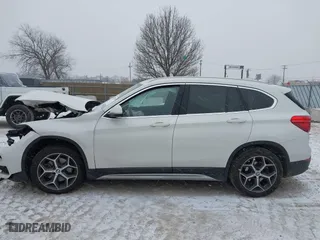 2018 BMW X1 xDrive28i with VIN WBXHT3C33J3H29973, listed as a IAAI auction lot 41547866 with 1 mi miles. Bid and sale history available at carsss.com. Image 15.