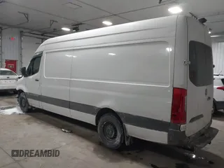2021 Mercedes-Benz Sprinter Cargo with VIN W1Y4ECHY9MT060129, listed as a IAAI auction lot 41616041 with 215,726 mi miles. Bid and sale history available at carsss.com. Image 3.