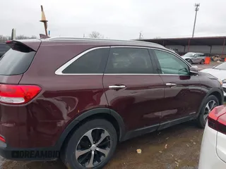 2018 Kia Sorento EX with VIN 5XYPHDA52JG363646, listed as a IAAI auction lot 41521063 with 166,449 mi miles and . Bid and sale history available at carsss.com. Image 13.