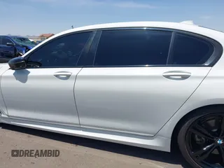2016 BMW 7 Series 740i с VIN WBA7E2C50GG504050, выставлен на аукционе IAAI как лот 42498517 с пробегом 79 427 миль миль и . История ставок и продаж доступна на DreamBid. Изображение 14.