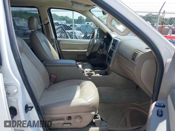 2003 Mercury Mountaineer Convenience с VIN 4M2DU86K83ZJ54012, выставлен на аукционе IAAI как лот 42595910 с пробегом 181 193 миль миль и . История ставок и продаж доступна на DreamBid. Изображение 5.