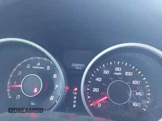 2009 Acura TL Technology z VIN 19UUA86569A013697, wystawiony jako IAAI lot #42265973 z przebiegiem 228 922 mil mil oraz . Historia ofert i sprzedaży dostępna na DreamBid. Obrazek 7.
