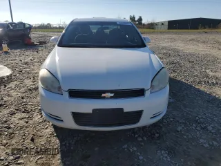 2008 Chevrolet Impala Police Police with VIN 2G1WS553289282284, listed as a Copart auction lot 46048085 with 211,868 mi miles and Salvage Title. Bid and sale history available at carsss.com. Image 5.