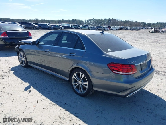 2016 Mercedes-Benz E-Class E 350 Sport with VIN WDDHF5KB5GB226231, listed as a IAAI auction lot 41681850 with 88,221 mi miles. Bid and sale history available at carsss.com. Image 3.