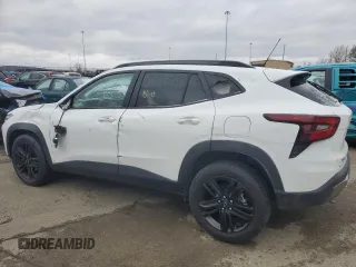 2025 Chevrolet Trax ACTIV with VIN KL77LKEP0SC036292, listed as a Copart auction lot 47703145 with 14,137 mi miles and Salvage Title. Bid and sale history available at carsss.com. Image 2.