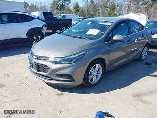 2018 Chevrolet Cruze LT with VIN 1G1BE5SM8J7133453, listed as a IAAI auction lot 41702071 with NaN miles. Bid and sale history available at carsss.com. Image 18.