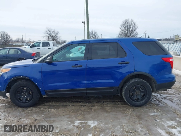 2013 Ford Police Interceptor Utility z VIN 1FM5K8AR4DGA51599, wystawiony jako IAAI lot #41589375 z przebiegiem 198 053 mil mil oraz . Historia ofert i sprzedaży dostępna na DreamBid. Obrazek 14.