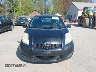 2010 Toyota Yaris z VIN JTDJT4K39A5292536, wystawiony jako IAAI lot #42229412 z przebiegiem 152 195 mil mil oraz . Historia ofert i sprzedaży dostępna na DreamBid. Obrazek 13.