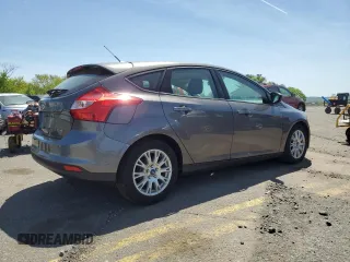 2012 Ford Focus SE with VIN 1FAHP3K24CL275250, listed as a Copart auction lot 55338265 with 113,047 mi miles and Clean Title. Bid and sale history available at carsss.com. Image 3.