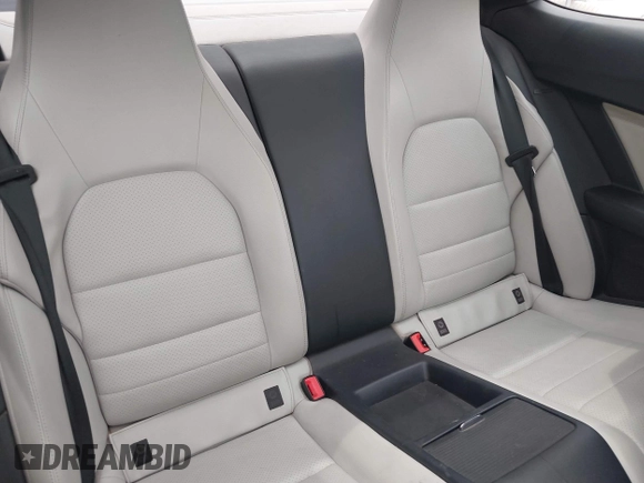 2012 Mercedes-Benz C 250 с VIN WDDGJ4HB0CF848914, выставлен на аукционе IAAI как лот 42360885 с пробегом 171 456 миль миль и . История ставок и продаж доступна на DreamBid. Изображение 8.