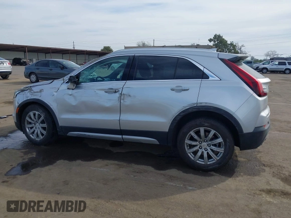 2020 Cadillac XT4 FWD Premium Luxury with VIN 1GYFZCR48LF037235, listed as a IAAI auction lot 41697080 with 88,211 mi miles and . Bid and sale history available at carsss.com. Image 13.