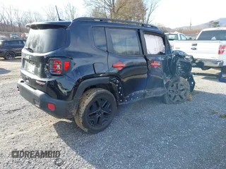 2018 Jeep Renegade Trailhawk with VIN ZACCJBCB3JPG81009, listed as a IAAI auction lot 41537095 with 91,506 mi miles. Bid and sale history available at carsss.com. Image 4.