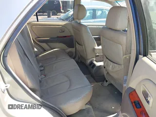 2002 Lexus RX 300 with VIN JTJHF10U920257684, listed as a IAAI auction lot 42088761 with 275,621 mi miles. Bid and sale history available at carsss.com. Image 8.