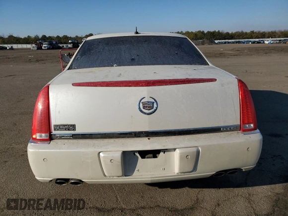 2007 Cadillac DTS V8 z VIN 1G6KD57Y27U208554, wystawiony jako Copart lot #88748645 z przebiegiem 80 341 mil mil oraz Tytuł czysty. Historia ofert i sprzedaży dostępna na DreamBid. Obrazek 6.