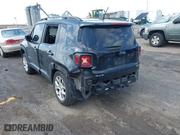 2015 Jeep Renegade Latitude with VIN ZACCJBBT0FPB73676, listed as a IAAI auction lot 42032879 with 121,953 mi miles. Bid and sale history available at carsss.com. Image 3.