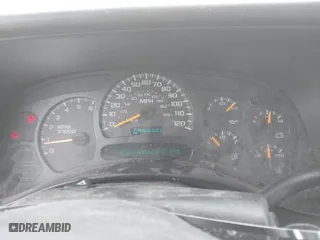 2005 Chevrolet Silverado 1500 Work Truck with VIN 1GCEC14V05Z206480, listed as a IAAI auction lot 41741249 with 184,568 mi miles. Bid and sale history available at carsss.com. Image 7.