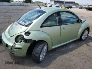 2008 Volkswagen Beetle SE with VIN 3VWRW31C78M509931, listed as a Copart auction lot 56645275 with 136,436 mi miles and Salvage title. Bid and sale history available at DreamBid. Image 3.