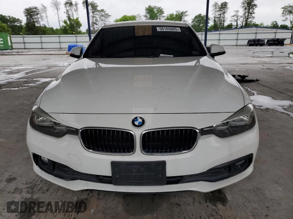 2016 BMW 3 Series 320i xDrive z VIN WBA8E5G55GNT41469, wystawiony jako Copart lot #56165005 z przebiegiem Nie podano mil oraz Czysty tytuł • Clean title. Historia ofert i sprzedaży dostępna na DreamBid. Obrazek 5.