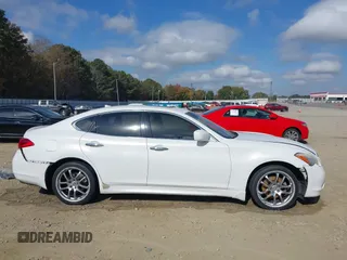 2012 Infiniti M37 with VIN JN1BY1AP6CM333466, listed as a IAAI auction lot 40723440 with 156,102 mi miles. Bid and sale history available at carsss.com. Image 13.