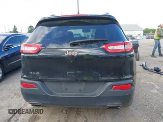 2017 Jeep Cherokee Latitude z VIN 1C4PJMCS4HW512630, wystawiony jako IAAI lot #42279298 z przebiegiem 77 329 mil mil oraz . Historia ofert i sprzedaży dostępna na DreamBid. Obrazek 16.
