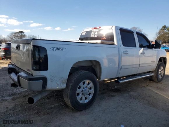 2011 GMC Sierra 2500HD SLT with VIN 1GT121C86BF128555, listed as a Copart auction lot 46121585 with 343,675 mi miles and Salvage Title. Bid and sale history available at carsss.com. Image 3.
