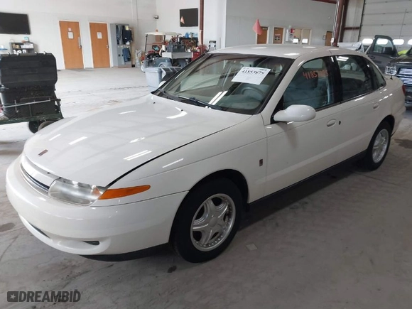 2001 Saturn LS with VIN 1G8JU52F71Y579153, listed as a IAAI auction lot 41853875 with 170,385 mi miles. Bid and sale history available at carsss.com. Image 2.