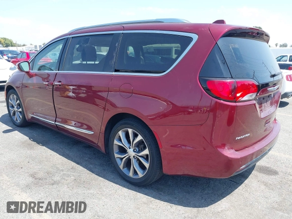 2018 Chrysler Pacifica Limited with VIN 2C4RC1GG6JR198355, listed as a IAAI auction lot 42555659 with 111,163 mi miles and . Bid and sale history available at DreamBid. Image 3.