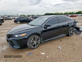2020 Toyota Camry SE z VIN 4T1G11AK9LU894154, wystawiony jako Copart lot #58855235 z przebiegiem 57 175 mil mil oraz Szkoda całkowita • Salvage title. Historia ofert i sprzedaży dostępna na DreamBid. Obrazek 1.