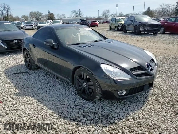 2009 Mercedes-Benz SLK 350 z VIN WDBWK58F79F209190, wystawiony jako Copart lot #49473845 z przebiegiem 39 487 mil mil oraz Szkoda całkowita • Salvage title. Historia ofert i sprzedaży dostępna na DreamBid. Obrazek 10.