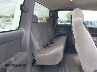 2005 Chevrolet Silverado 1500 Z71 with VIN 1GCEK19Z15Z182852, listed as a IAAI auction lot 41891082 with 182,839 mi miles and . Bid and sale history available at DreamBid. Image 8.