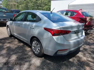 2018 Hyundai Accent SE z VIN 3KPC24A30JE018627, wystawiony jako IAAI lot #42084881 z przebiegiem 123 889 mil mil oraz . Historia ofert i sprzedaży dostępna na DreamBid. Obrazek 3.